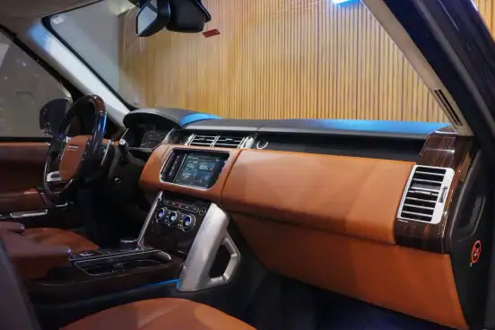 LAND ROVER-RANGE ROVER VOGUE-4.4 AUTOBIOGRAPHY SDV8 4X4 TURBO DIESEL 4P AUTOMÁTICO LAND ROVER-RANGE ROVER VOGUE-2016