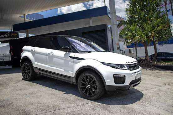 LAND ROVER-RANGE ROVER EVOQUE-2.0 SE DYNAMIC 4WD 16V GASOLINA 4P AUTOMÁTICO LAND ROVER-RANGE ROVER EVOQUE-2015