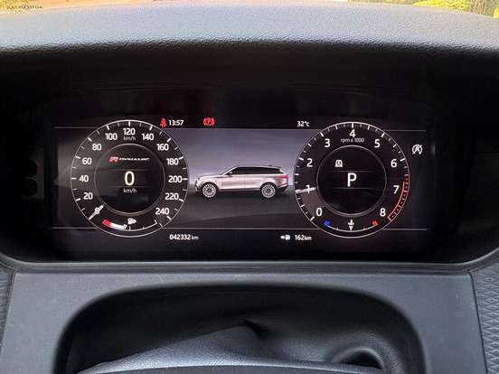 LAND ROVER-RANGE ROVER VELAR-2.0 P300 GASOLINA R-DYNAMIC SE AUTOMÁTICO LAND ROVER-RANGE ROVER VELAR-2020