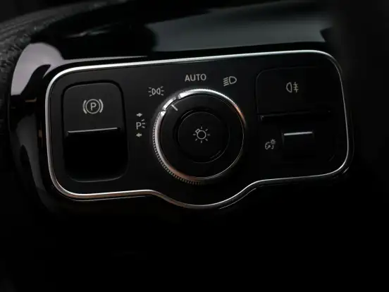 MERCEDES-BENZ-A 200-1.3 CGI GASOLINA STYLE SEDAN 7G-DCT MERCEDES-BENZ-A 200-2019