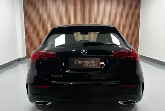 MERCEDES-BENZ-A 200-2023