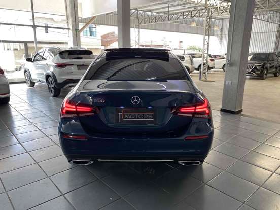 MERCEDES-BENZ-A 200-2021