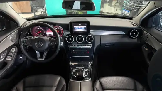 MERCEDES-BENZ-C 180-2016
