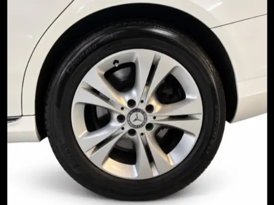 MERCEDES-BENZ-C 180-1.6 CGI AVANTGARDE 16V TURBO GASOLINA 4P AUTOMÁTICO MERCEDES-BENZ-C 180-2015