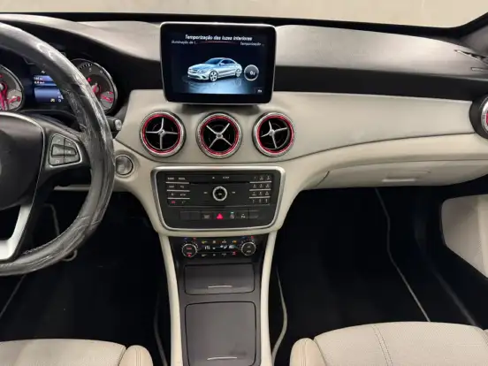 MERCEDES-BENZ-CLA 200-1.6 VISION 16V FLEX 4P AUTOMÁTICO MERCEDES-BENZ-CLA 200-2016
