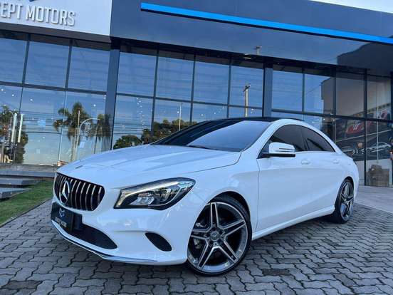 MERCEDES-BENZ-CLA 200-2018