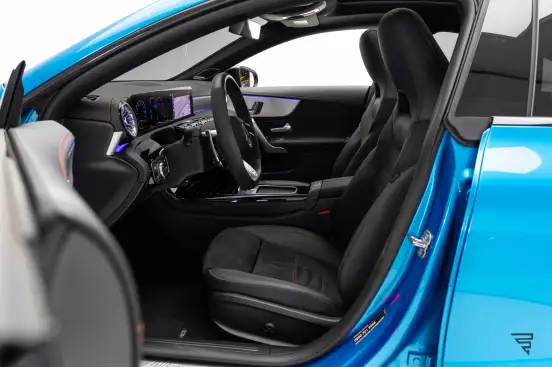 MERCEDES-BENZ-CLA 45 AMG-2023