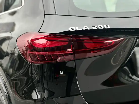 MERCEDES-BENZ-GLA 200-1.3 MHEV AMG LINE 7G-DCT MERCEDES-BENZ-GLA 200-2026