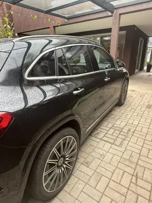 MERCEDES-BENZ-GLA 200-2023