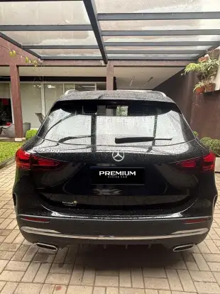 MERCEDES-BENZ-GLA 200-2023