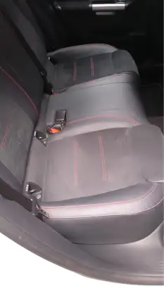 MERCEDES-BENZ-GLA 200-2023