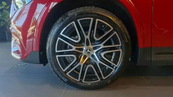 MERCEDES-BENZ-GLA 200-2026