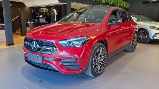 MERCEDES-BENZ-GLA 200-2026