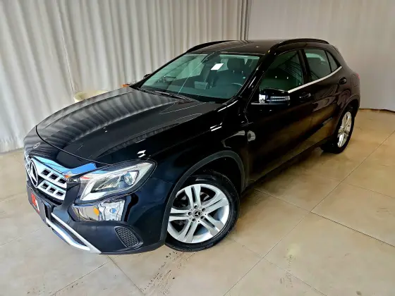 Mercedes-Benz GLA 200 1.6 CGI Flex Style 7G-DCT