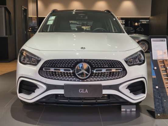 MERCEDES-BENZ-GLA 200-1.3 MHEV NIGHT EDITION 7G-DCT MERCEDES-BENZ-GLA 200-2026