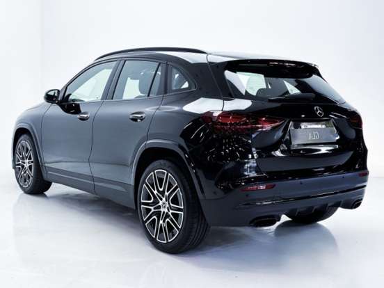 MERCEDES-BENZ-GLA 200-1.3 MHEV NIGHT EDITION 7G-DCT MERCEDES-BENZ-GLA 200-2026