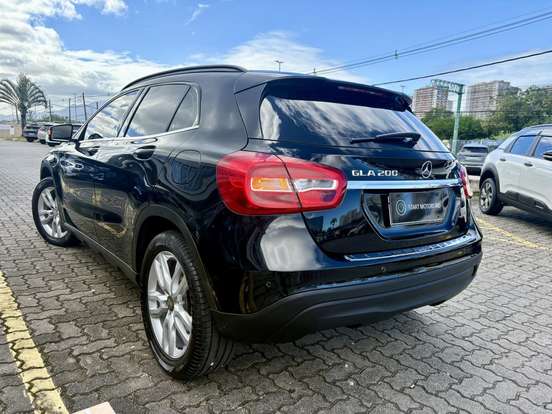MERCEDES-BENZ-GLA 200-1.6 CGI ADVANCE 16V TURBO FLEX 4P AUTOMÁTICO MERCEDES-BENZ-GLA 200-2015