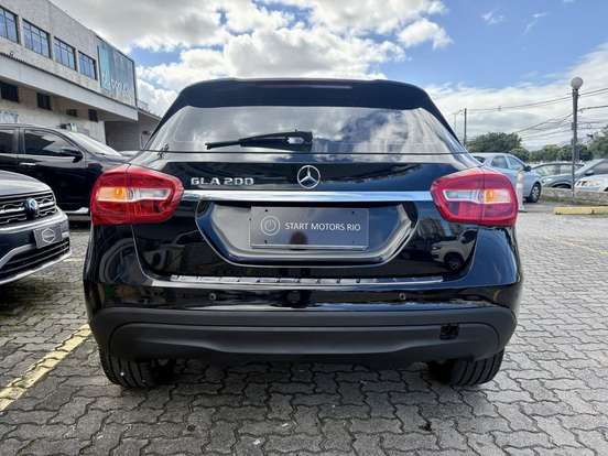 MERCEDES-BENZ-GLA 200-1.6 CGI ADVANCE 16V TURBO FLEX 4P AUTOMÁTICO MERCEDES-BENZ-GLA 200-2015