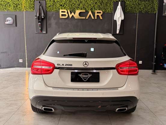 MERCEDES-BENZ-GLA 200-1.6 CGI ADVANCE 16V TURBO FLEX 4P AUTOMÁTICO MERCEDES-BENZ-GLA 200-2015