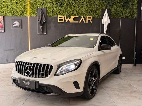 MERCEDES-BENZ-GLA 200-1.6 CGI ADVANCE 16V TURBO FLEX 4P AUTOMÁTICO MERCEDES-BENZ-GLA 200-2015