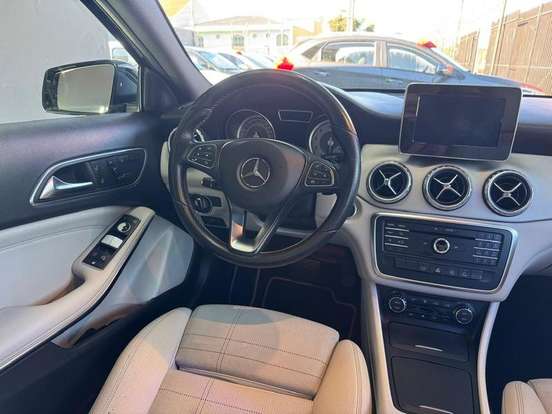 MERCEDES-BENZ-GLA 200-1.6 CGI ENDURO 16V TURBO FLEX 4P AUTOMÁTICO MERCEDES-BENZ-GLA 200-2016