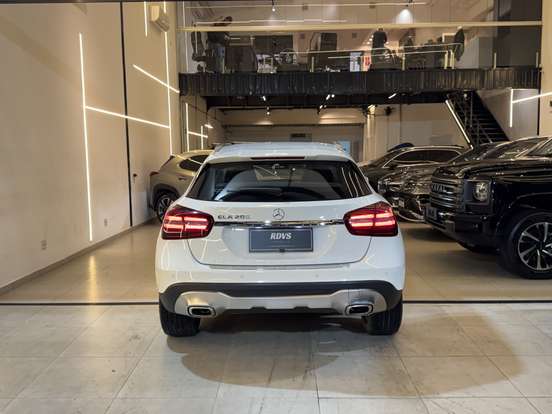 MERCEDES-BENZ-GLA 200-1.6 CGI FLEX ADVANCE 7G-DCT MERCEDES-BENZ-GLA 200-2019