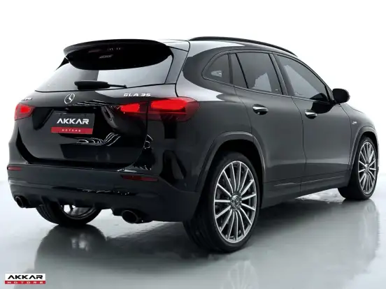 MERCEDES-BENZ-GLA 35 AMG-2024