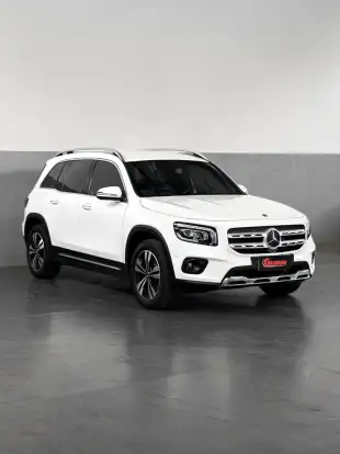 MERCEDES-BENZ-GLB 200-2021