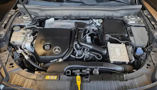 MERCEDES-BENZ-GLB 200-2023