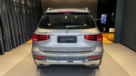 MERCEDES-BENZ-GLB 200-2024