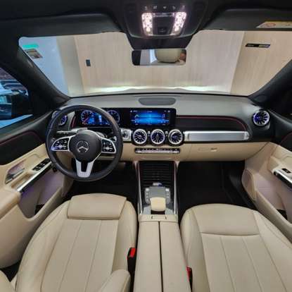 MERCEDES-BENZ-GLB 200-2022