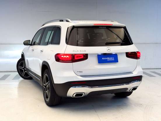 MERCEDES-BENZ-GLB 200-2020