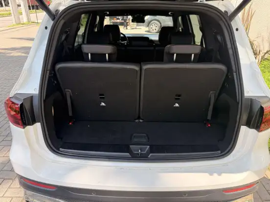 MERCEDES-BENZ-GLB 220-2024
