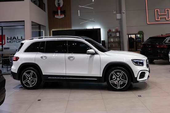 MERCEDES-BENZ-GLB 220-2024
