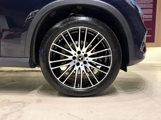 MERCEDES-BENZ-GLC 300-2023