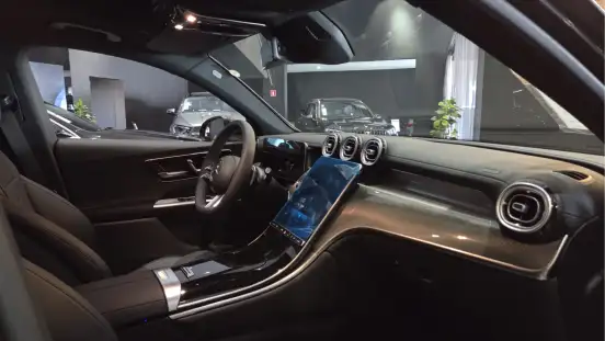 MERCEDES-BENZ-GLC 300-2026