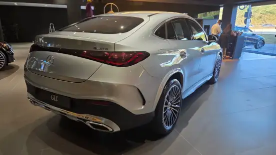 MERCEDES-BENZ-GLC 300-2026