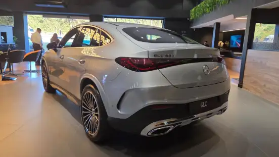 MERCEDES-BENZ-GLC 300-2026