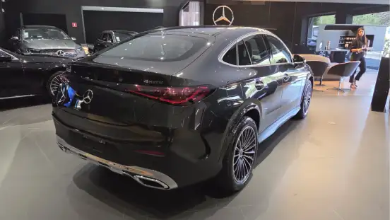 MERCEDES-BENZ-GLC 300-2026