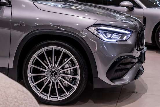 MERCEDES-BENZ-GLC 300-2021