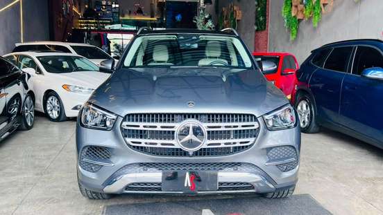 MERCEDES-BENZ-GLE 450d-2024