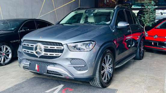 MERCEDES-BENZ-GLE 450d-2024