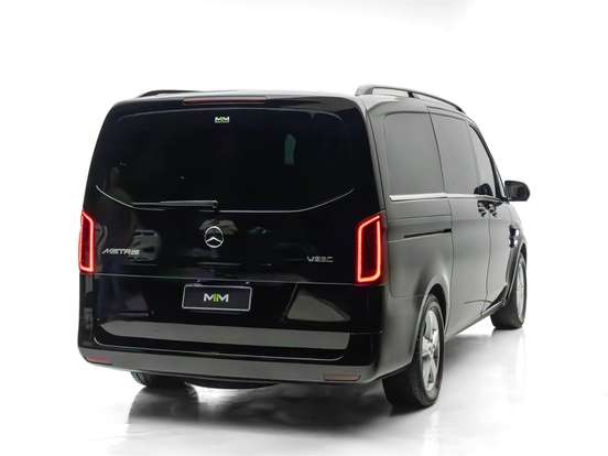 MERCEDES-BENZ-METRIS-2023