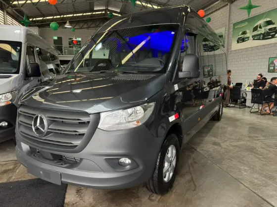 MERCEDES-BENZ SPRINTER 2.0 CDI DIESEL VAN 517 TA EXTRA LONGO 20L MANUAL