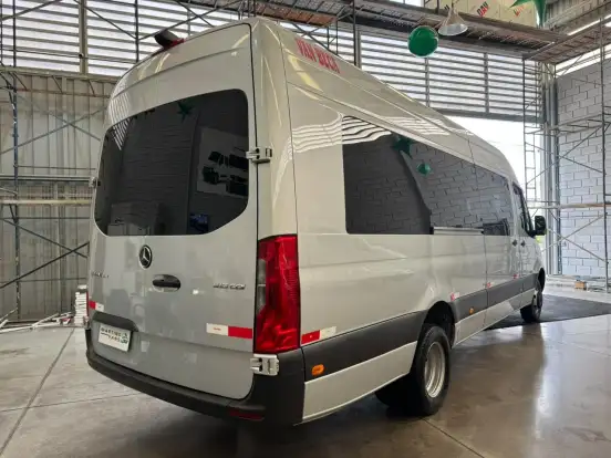 MERCEDES-BENZ-SPRINTER-2021