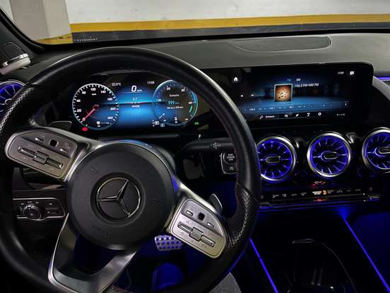 MERCEDES-BENZ-GLA 200-2022