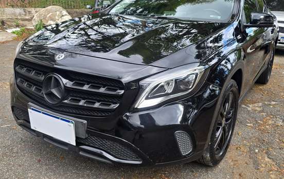 MERCEDES-BENZ-GLA 200-2019