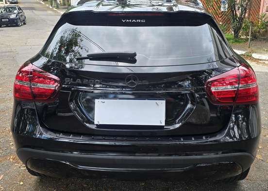 MERCEDES-BENZ-GLA 200-2019