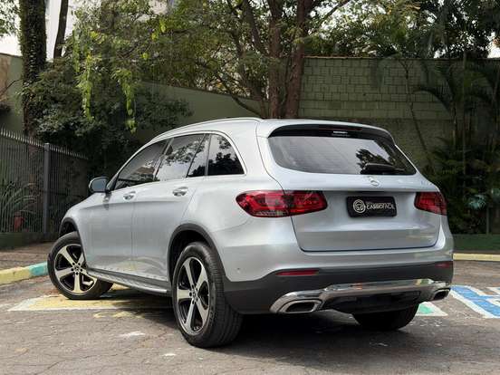 MERCEDES-BENZ-GLC 220d-2021