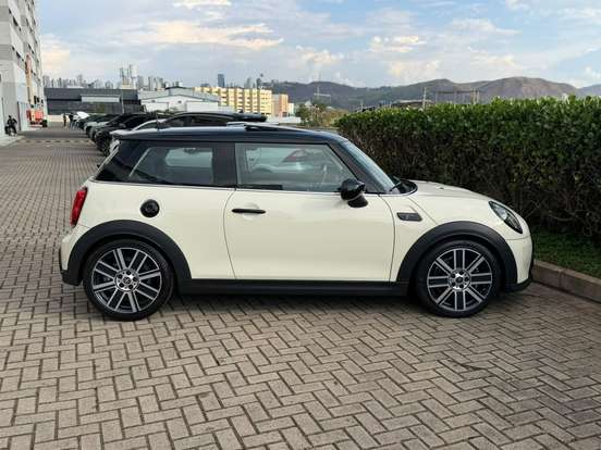 MINI-COOPER-2021